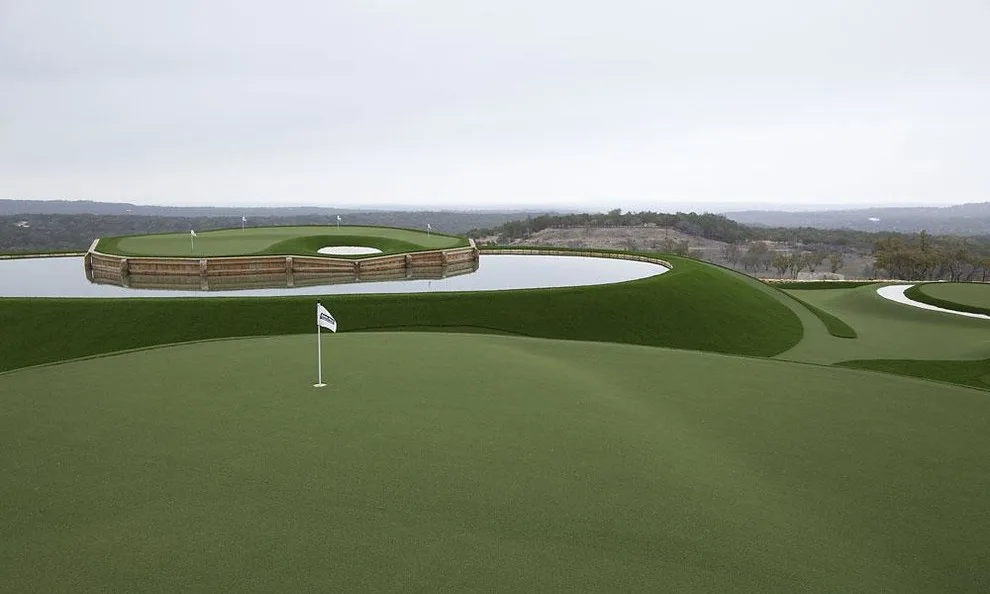 Golfers' Workshop by Barley|Pfeiffer Architecture - Photo 8