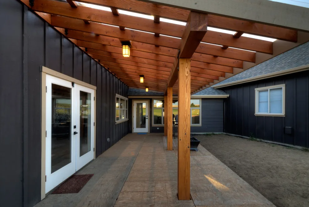 Grandview Home by CLT Design/Build Inc. - Photo 5