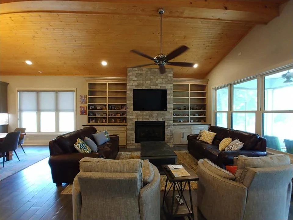 Poulos at Lake Bruin by McLarrin Flooring & Counter Tops - Photo 6