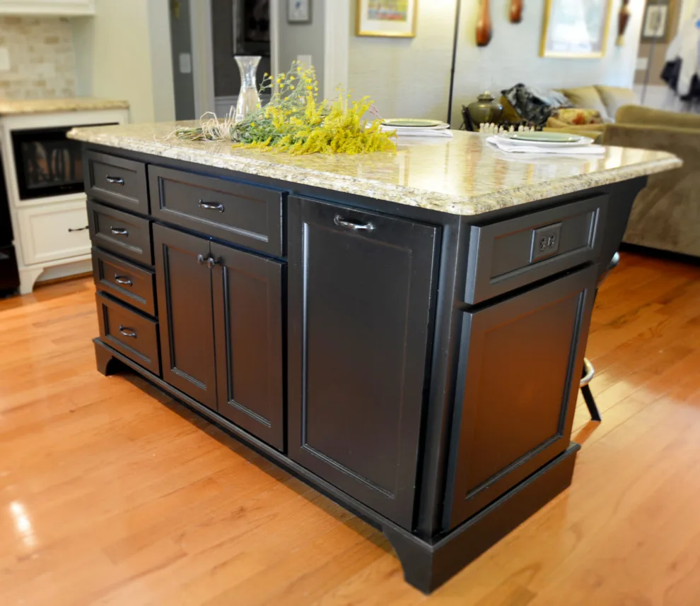 1980s Kitchen Makeover by Kustom Home Design - Photo 9