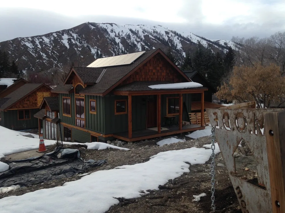 North 201 by M.O.D.E. LLC. - Photo 3