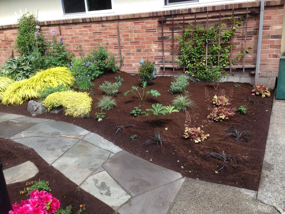 Matthews Beach by Vertumni Fine Landscaping - Photo 4