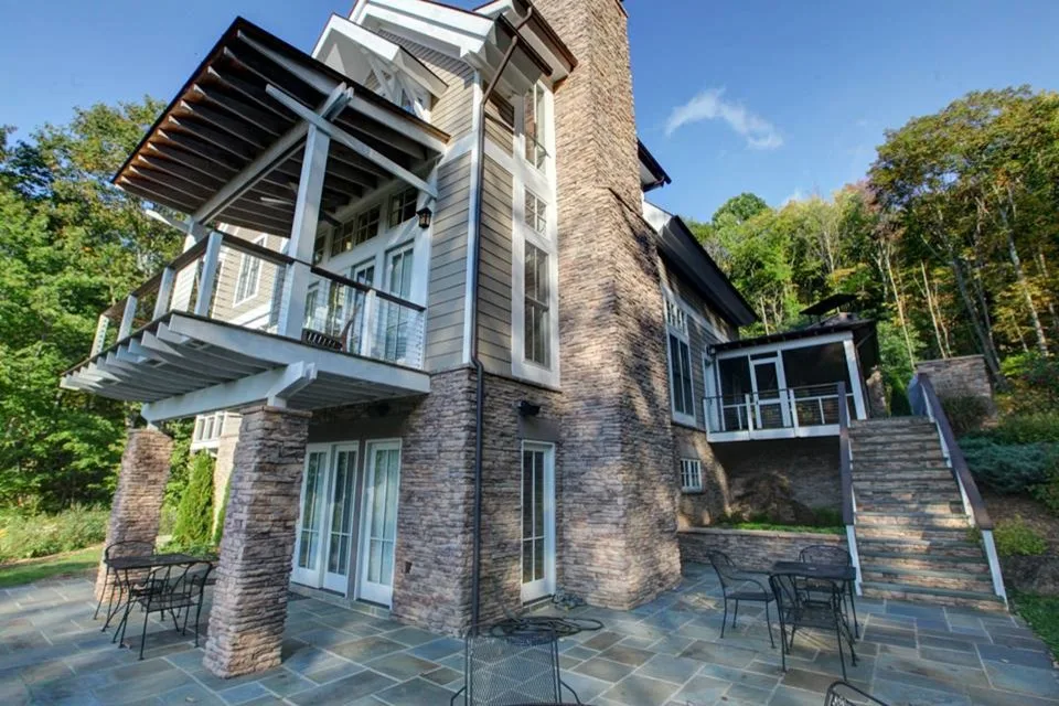 Amherst Getaway by B.O.B. - Beyond Ordinary Boundaries Architecture - Photo 8