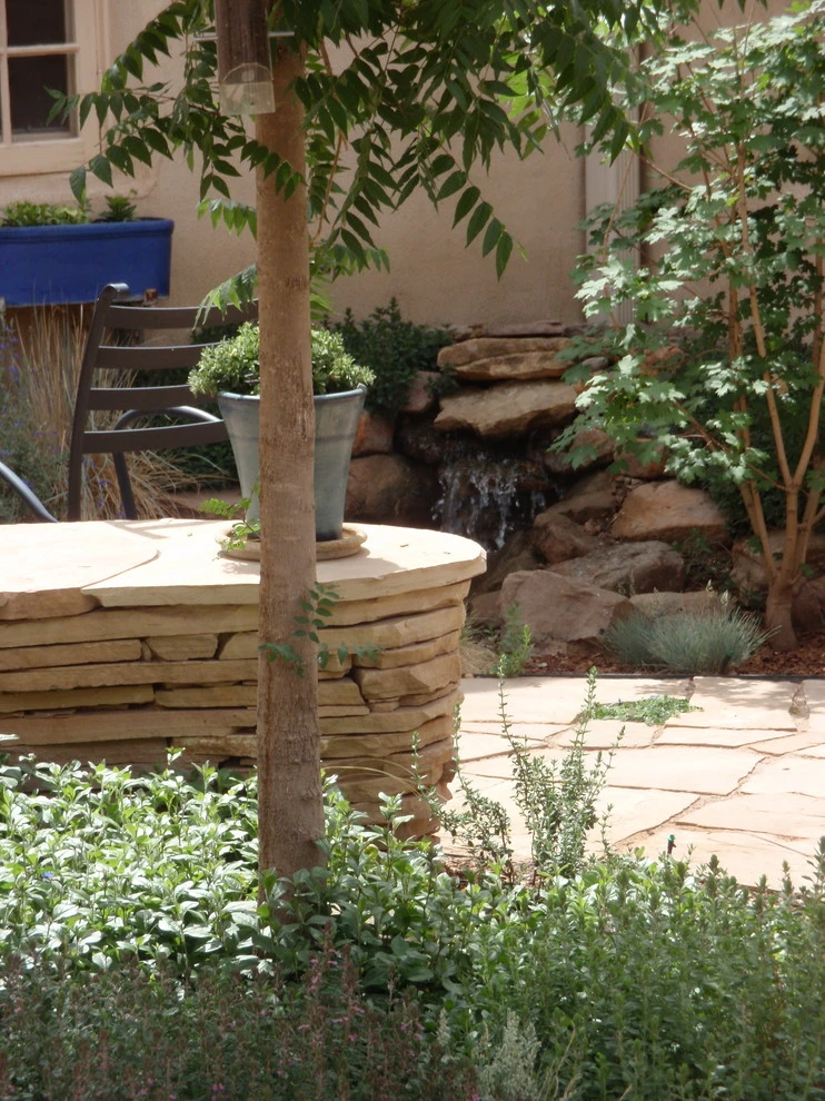 Xeric courtyard by Waterwise Landscapes Incorporated - Photo 6