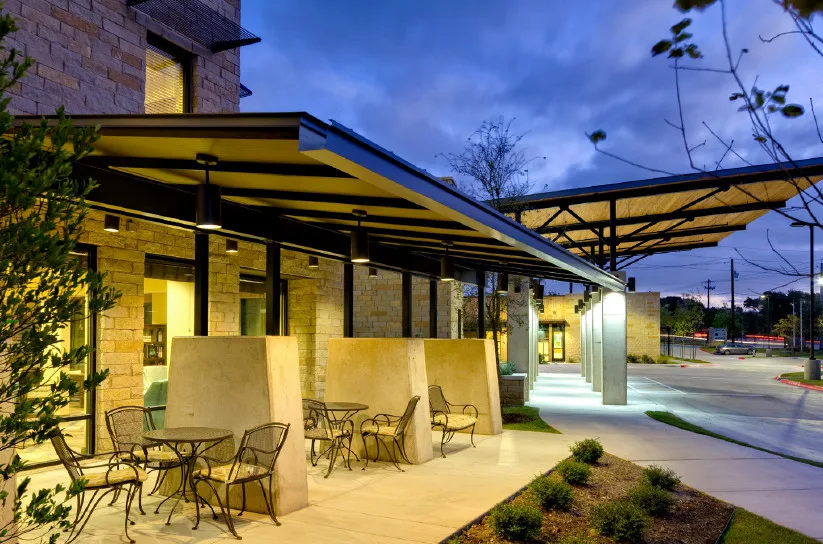 Elderly Care Home in Austin by Nick Dean Architect PLLC - Photo 4