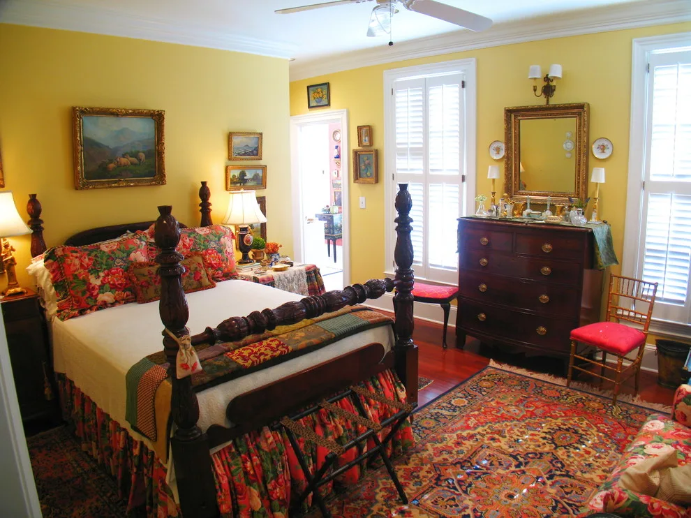 A Battery-Inspired Charleston Single by Southeast Studios Inc. - Photo 10