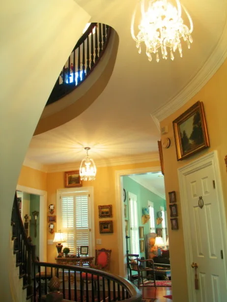 A Battery-Inspired Charleston Single by Southeast Studios Inc. - Photo 3
