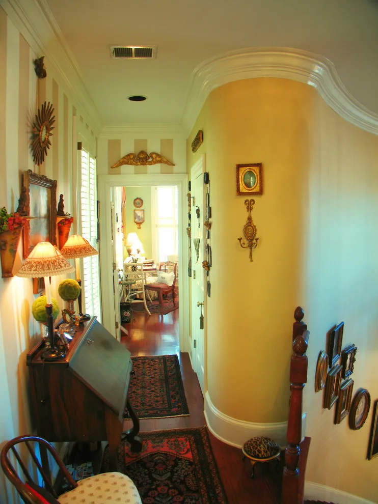 A Battery-Inspired Charleston Single by Southeast Studios Inc. - Photo 43