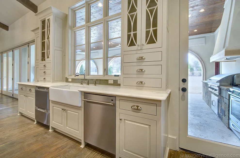 Hispanic Colonial Cottage by Heritage Design Studio - Photo 10