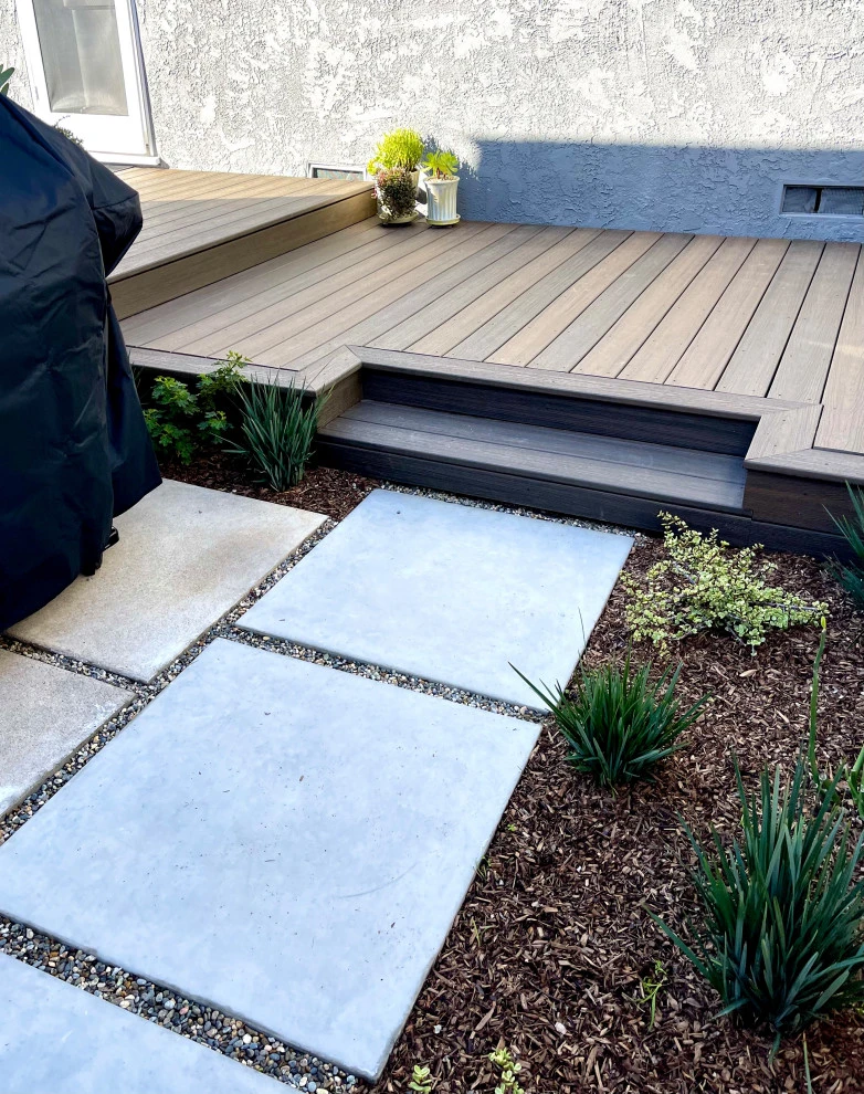 23rd Street, Manhattan Blvd by Weeds Garden Design Build LLC - Photo 6