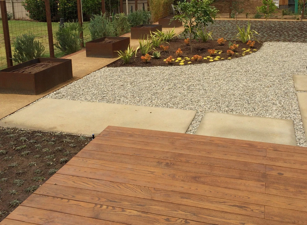 Elm Street, Torrance by Weeds Garden Design Build LLC - Photo 6