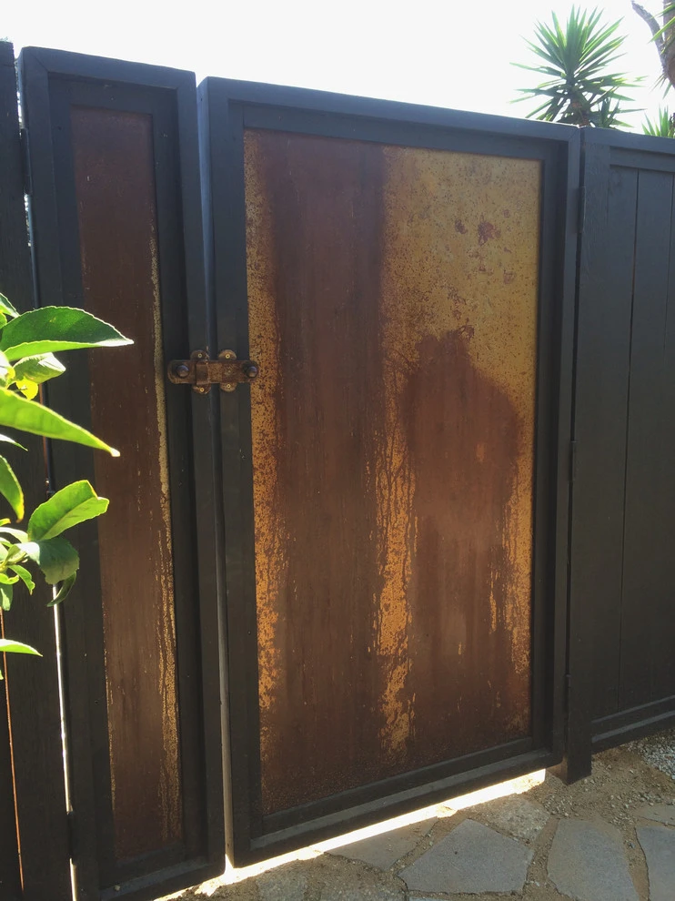 Veteran Avenue, Mar Vista by Weeds Garden Design Build LLC - Photo 8