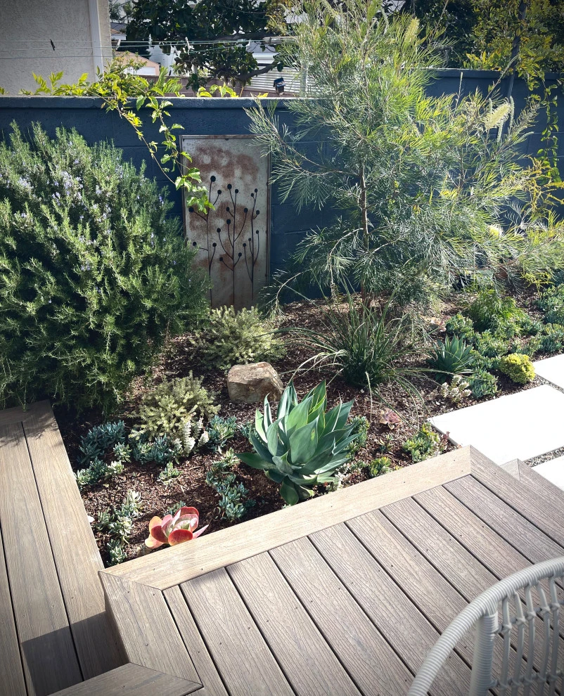23rd Street, Manhattan Blvd by Weeds Garden Design Build LLC - Photo 13