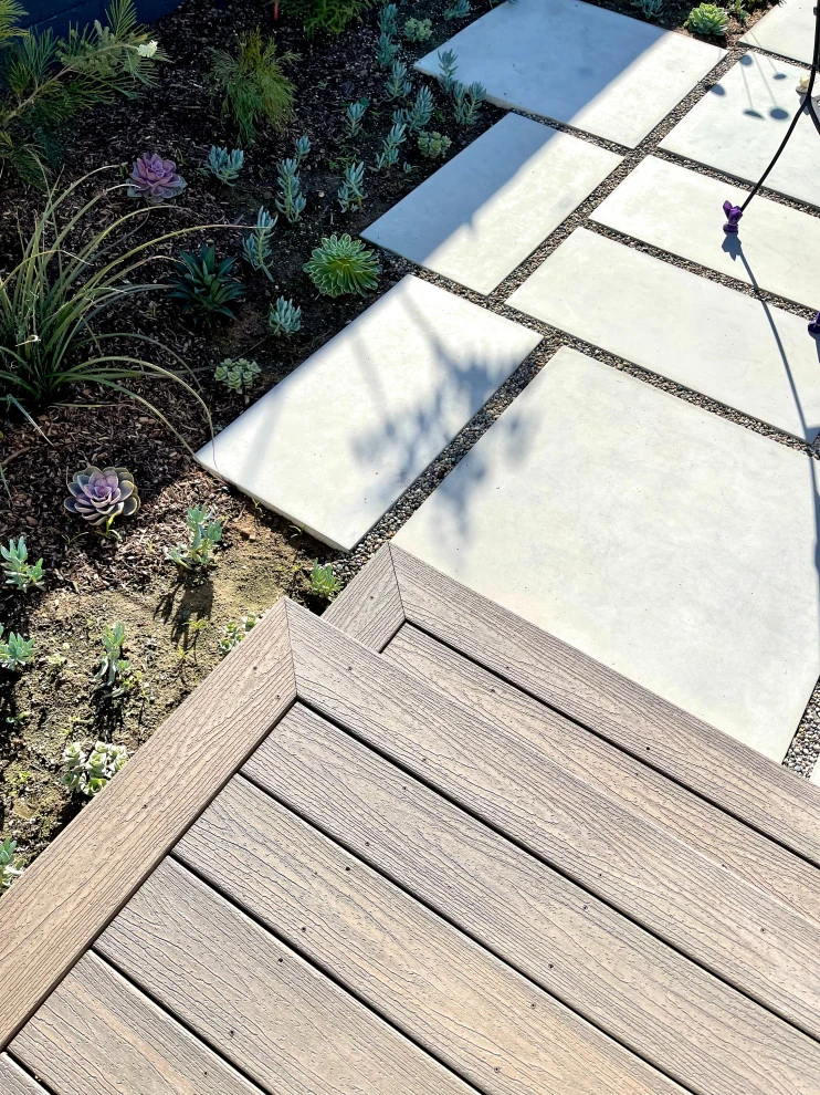 23rd Street, Manhattan Blvd by Weeds Garden Design Build LLC - Photo 16