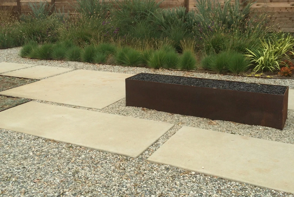 Elm Street, Torrance by Weeds Garden Design Build LLC - Photo 11