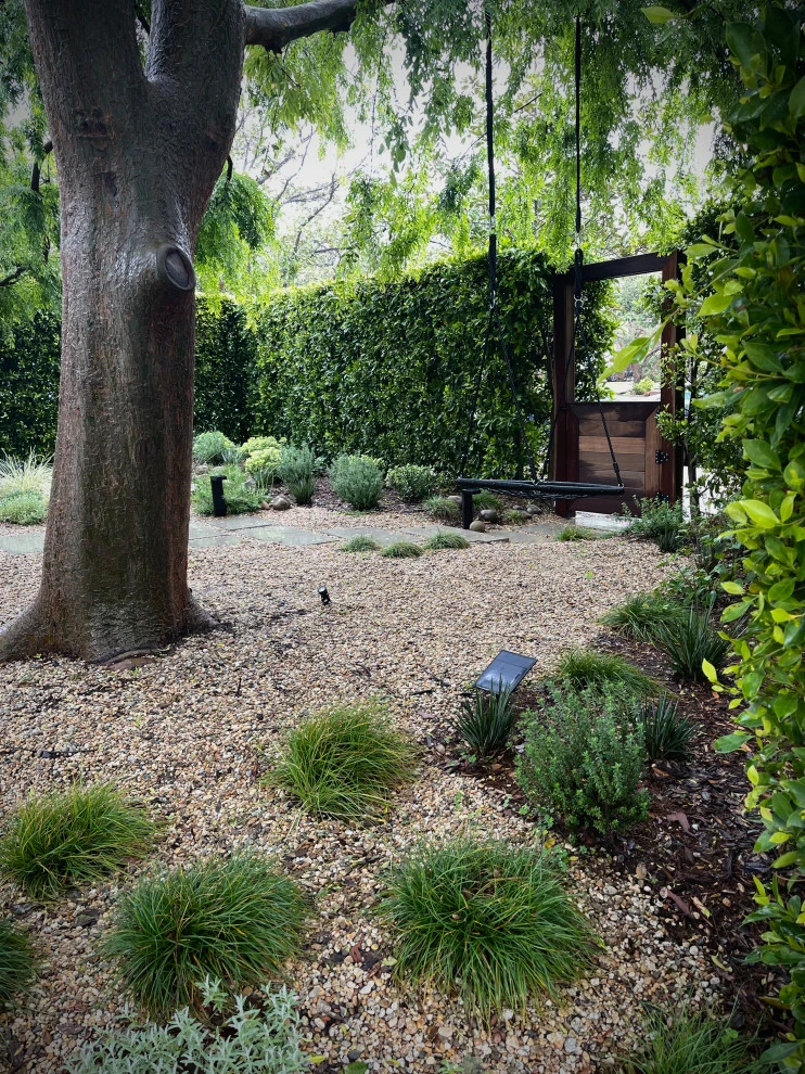 Arden Blvd, Hancock Park by Weeds Garden Design Build LLC - Photo 2