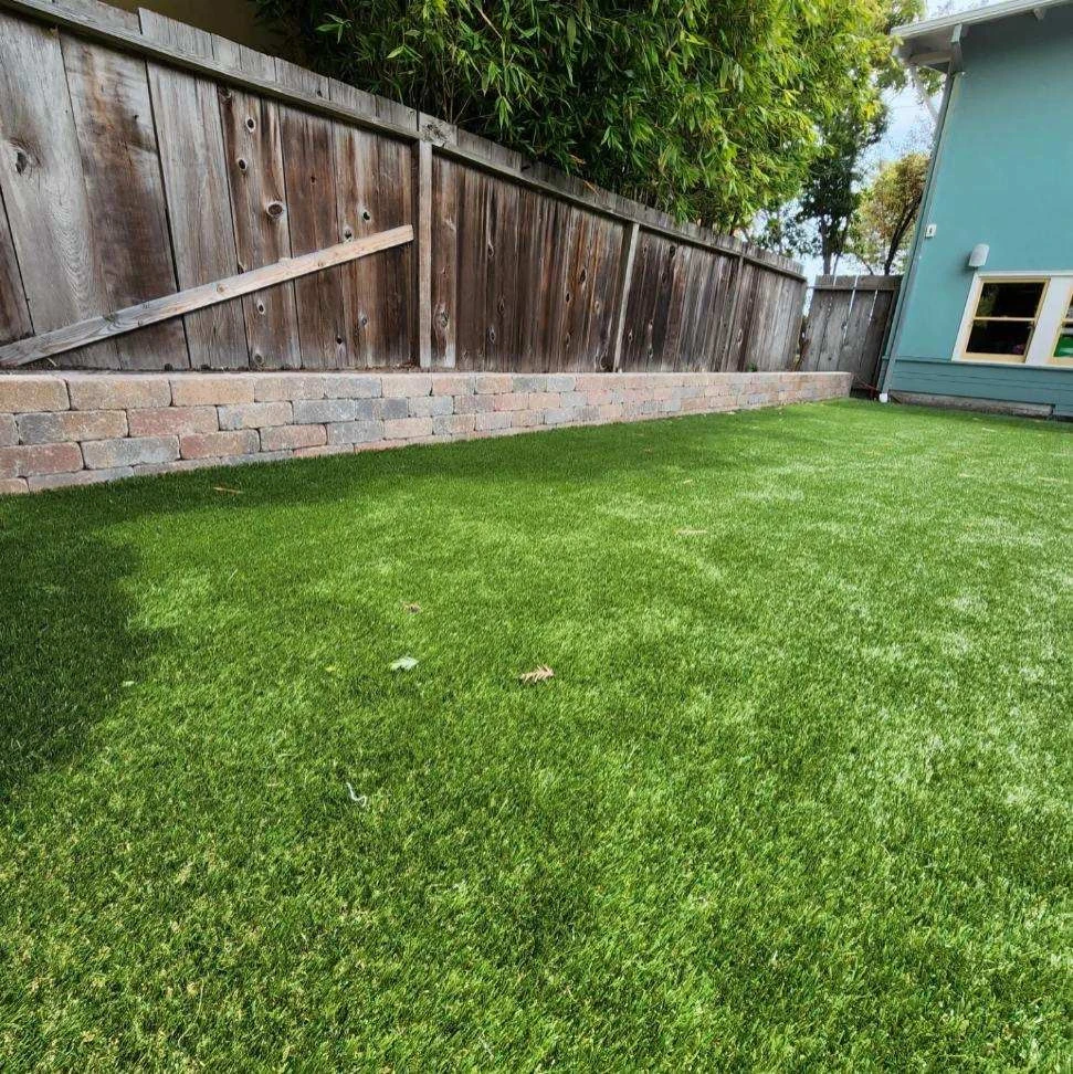 Artifical turf and retaining wall project by Westcoast Hardscape - Photo 2