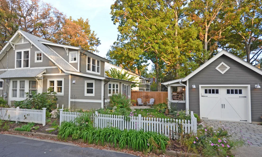 23rd Gray Bungalow Revamp and Expansion by FitzHarris Designs, Architects + Designers - Photo 15