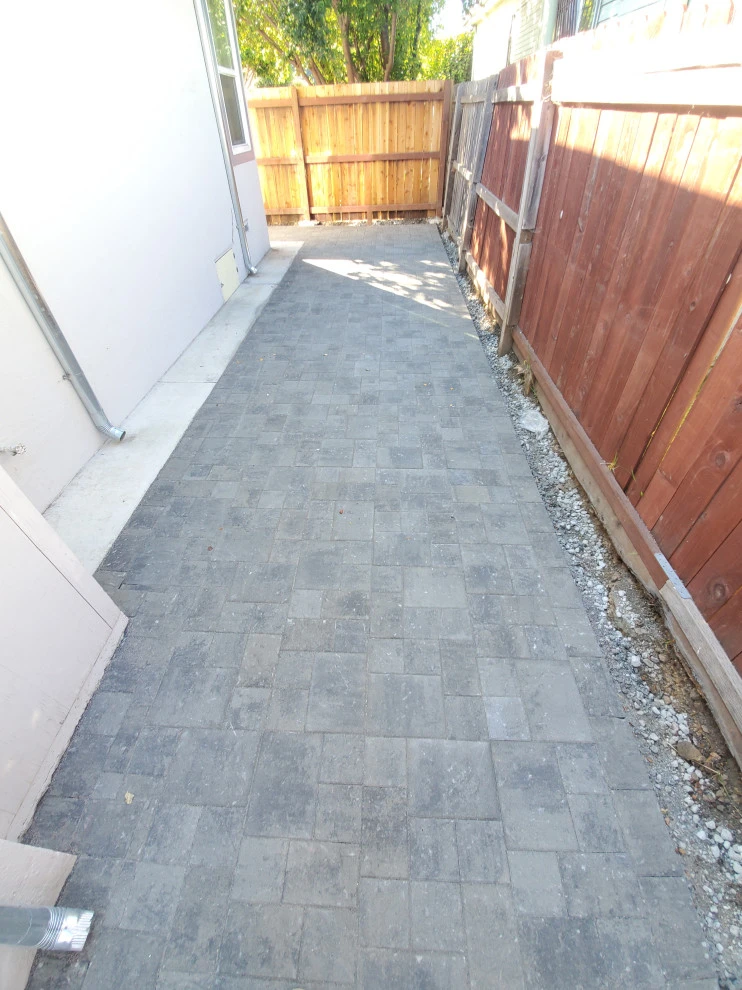 walkway in Oakland by Westcoast Hardscape - Photo 5