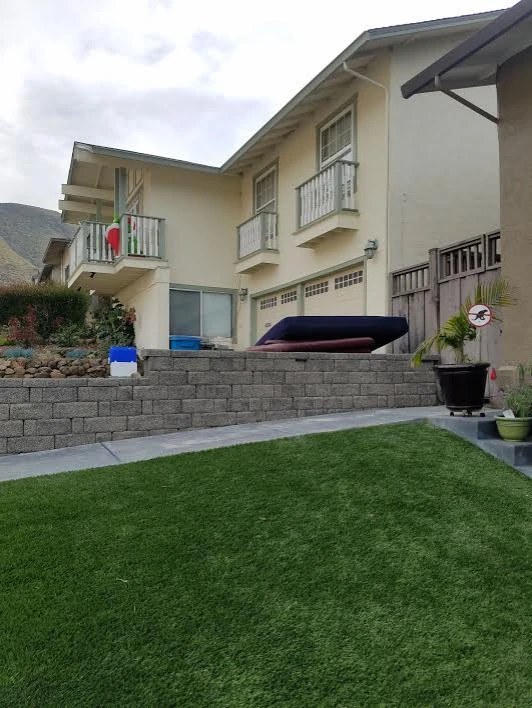 Pacifica Free Standing Wall & Lighting by Westcoast Hardscape - Photo 2