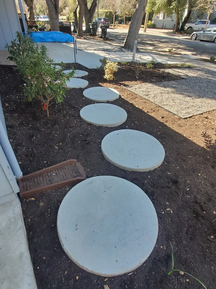 Front and backyard project by Westcoast Hardscape - Photo 15