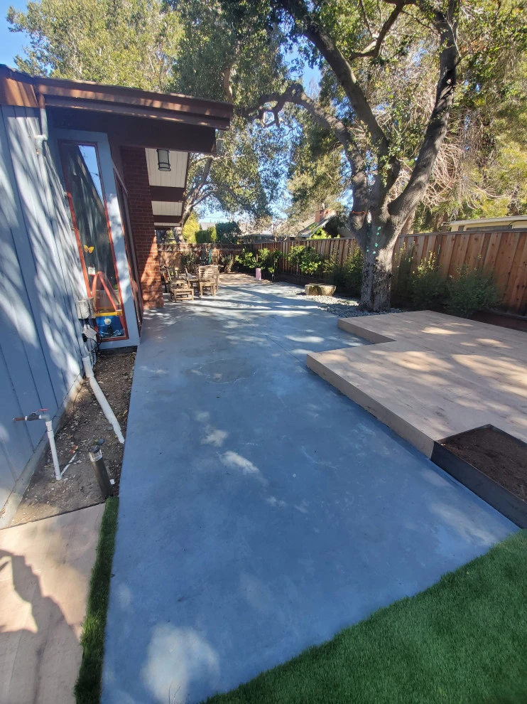 Front and backyard project by Westcoast Hardscape - Photo 8