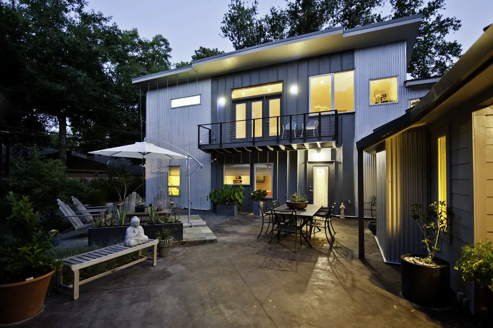 Contemporary Renovation by RD Architecture, LLC - Photo 4