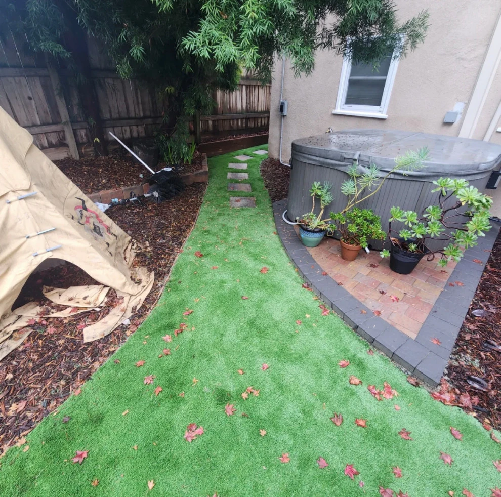 Oakland back and side yard project by Westcoast Hardscape - Photo 5