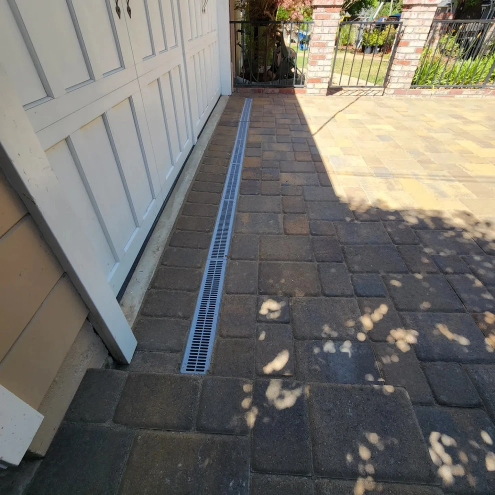 paver driveway by Westcoast Hardscape - Photo 7