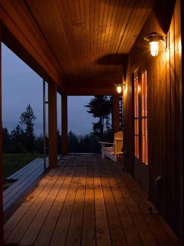 Decatur Island Residence by Garret Cord Werner Architects & Interior Designers - Photo 10