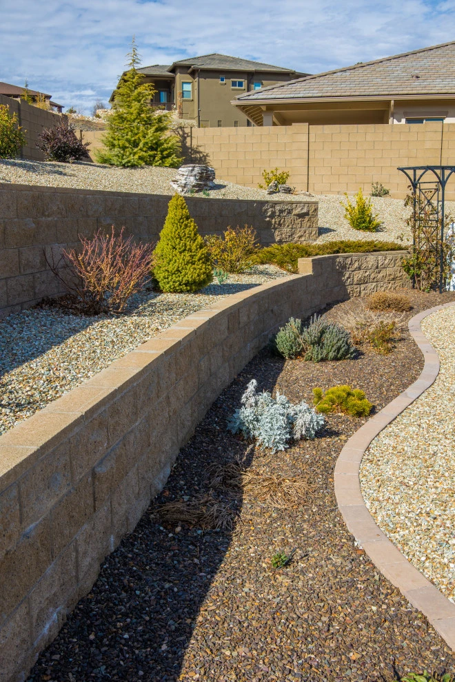 Yavapai Landscaping - Photo 6