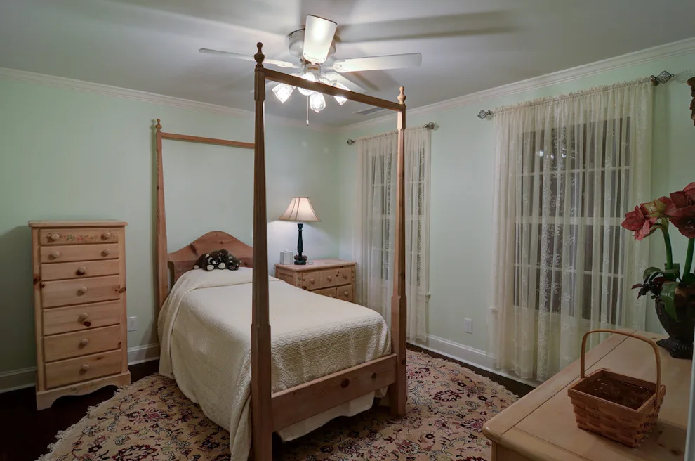 Classic Complete Home Renovation - Gainesville by Hagan Architects, Inc. - Photo 3
