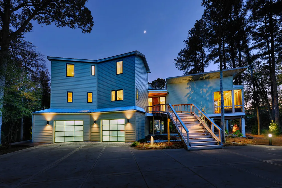 Contemporary Home with a Nautical Aesthetic by David D. Quillin Architecture - Photo 2
