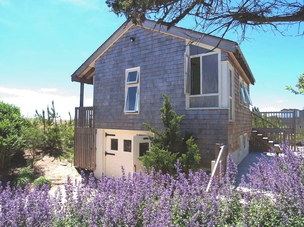 Hamptons Guest Cottage by John TeSelle - Photo 3