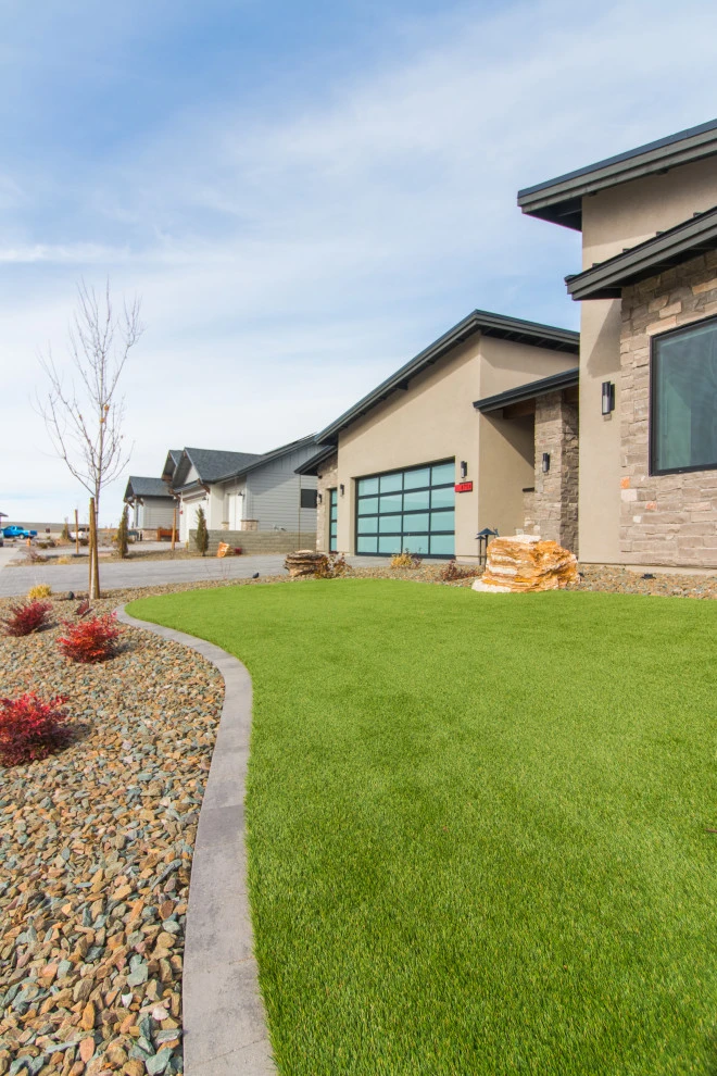 Schow Residence by Yavapai Landscaping - Photo 6