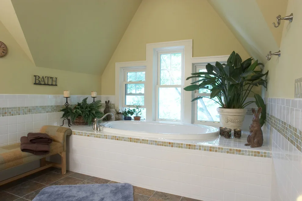 Restrooms and Changing Areas by Design Solutions:FORE - Photo 2