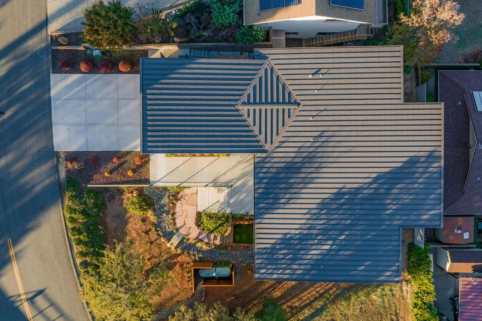 Lakeside Home by Design SI - Photo 12