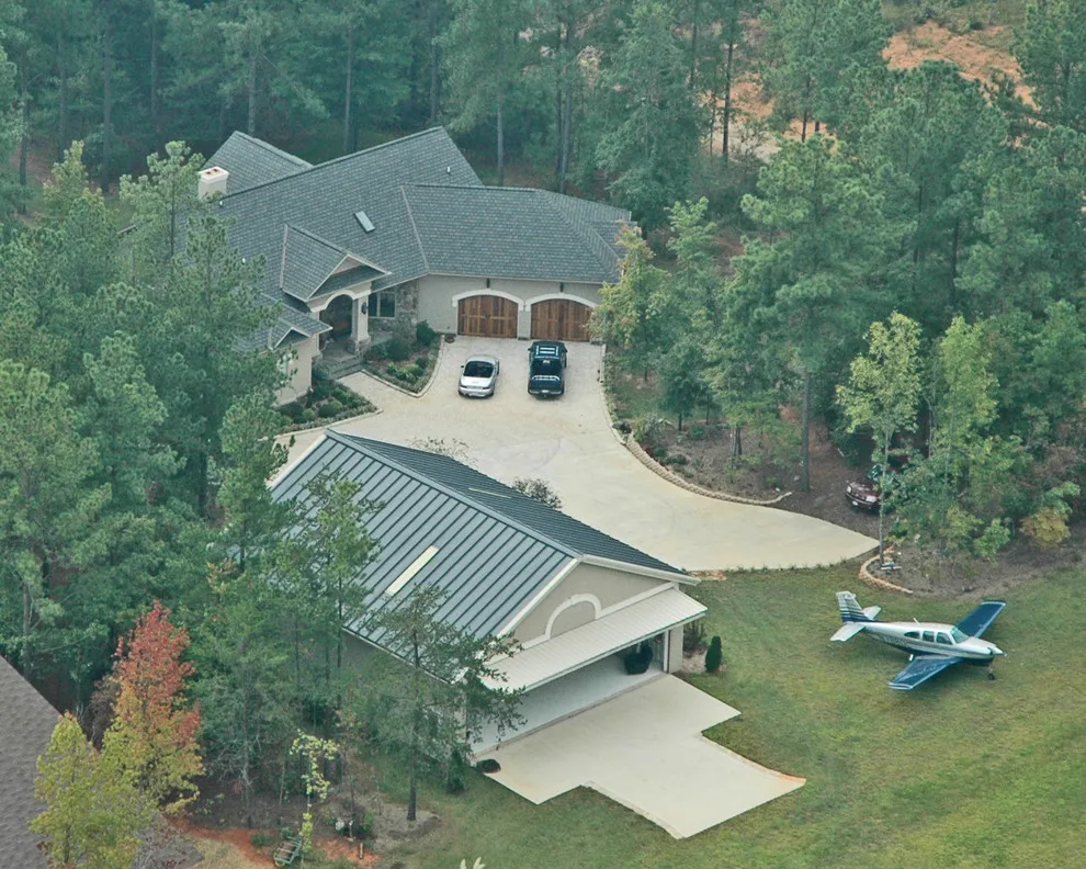 Waterfront Airfield by Pippin Home Designs, Inc - Photo 15