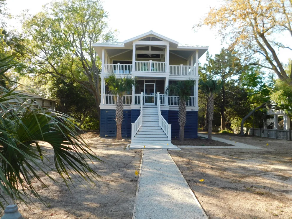 Litchfield Veranda and Exterior Restoration by D. Dwayne Vernon. Architect. - Photo 6