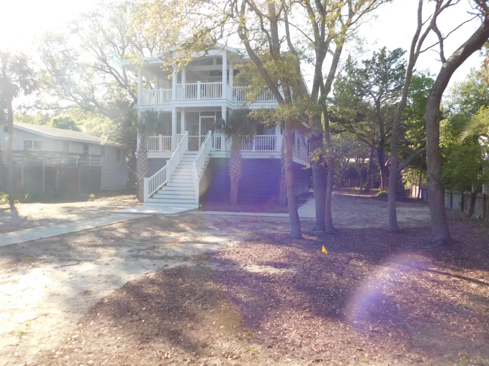 Litchfield Veranda and Exterior Restoration by D. Dwayne Vernon. Architect. - Photo 2