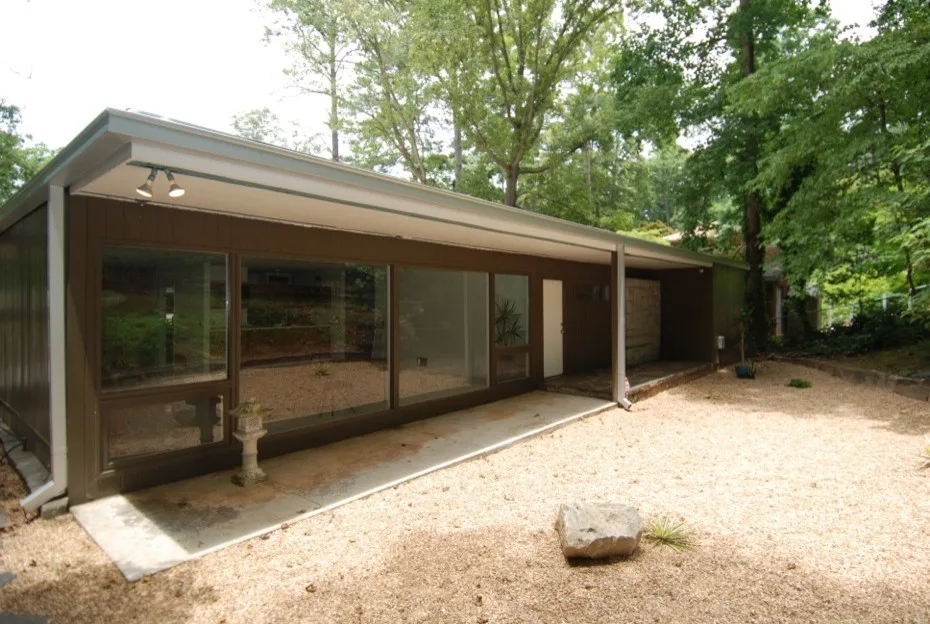 Mid-Century Renaissance by Robert M. Cain, Architect - Photo 2
