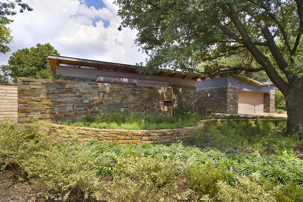 Middleton Home by Domiteaux Garza Architecture - Photo 7