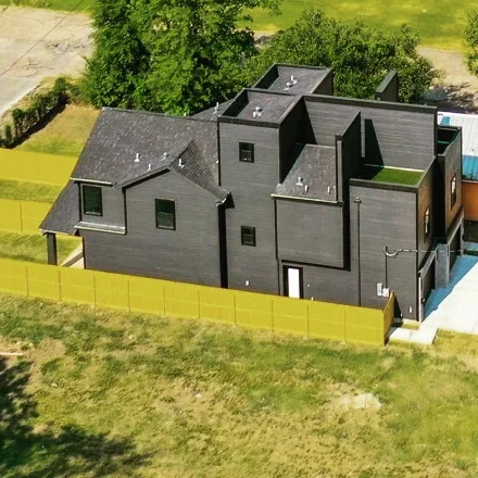 Skyline Duplex by Axis Arkitektural - Photo 4