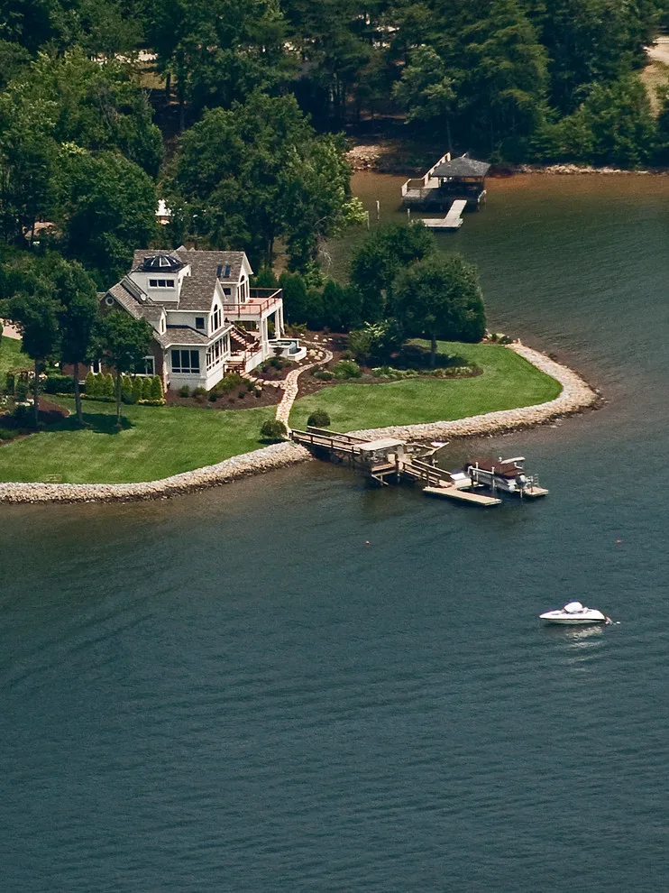 Lake Norman Observatory Residence by Pippin Home Designs, Inc - Photo 16