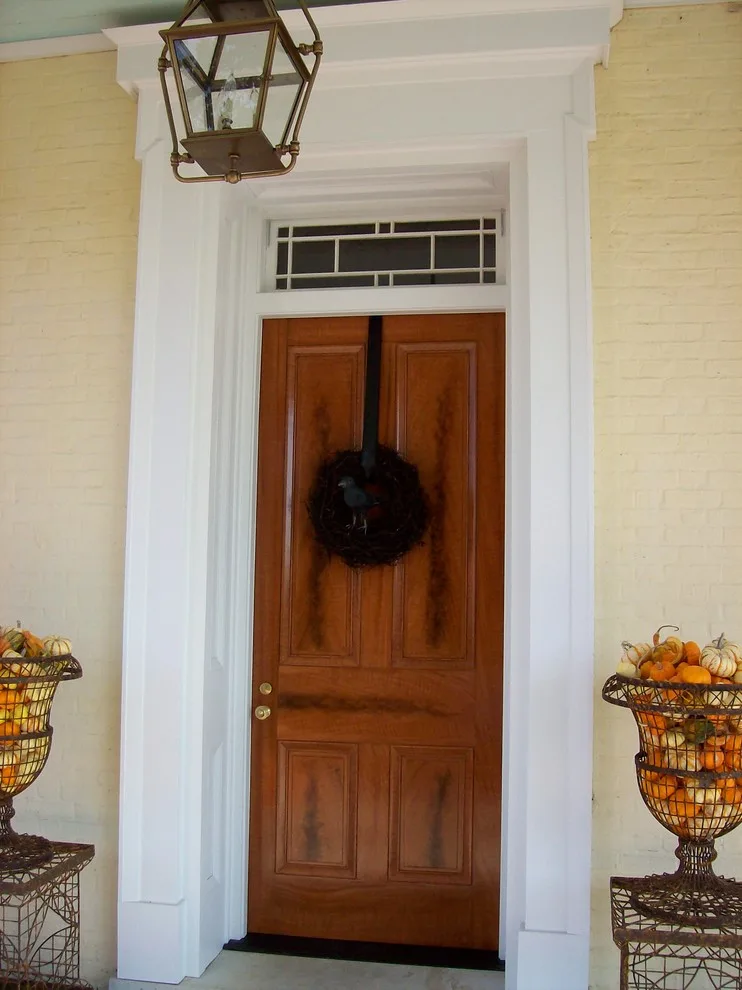 Revival Architecture - Photo 3