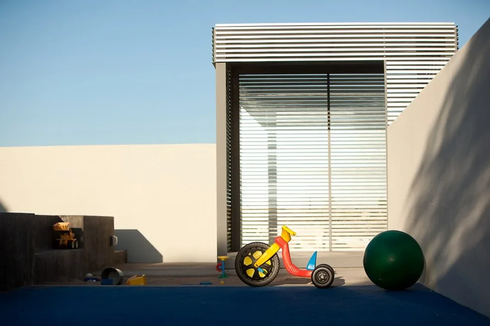 Winter Residence Play Area by Ibarra Rosano Design Architects - Photo 10