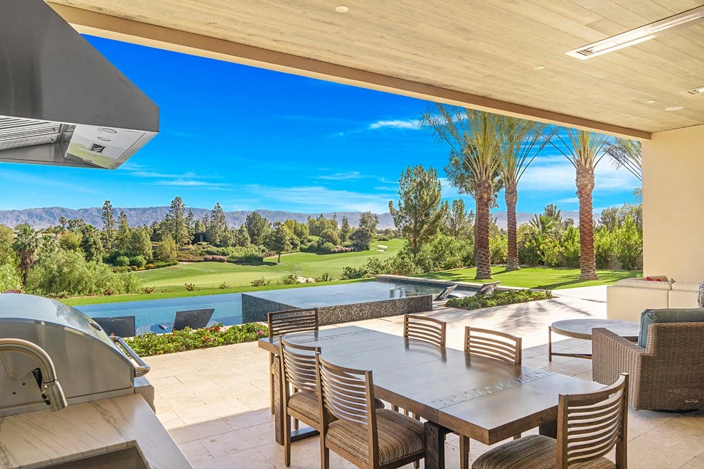 The Madison Club by Teserra Outdoors - Photo 3