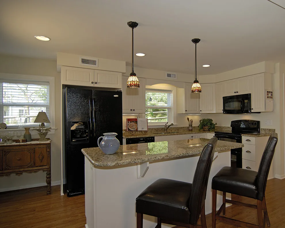 Lake View Cottage Renovation by Pippin Home Designs, Inc - Photo 3