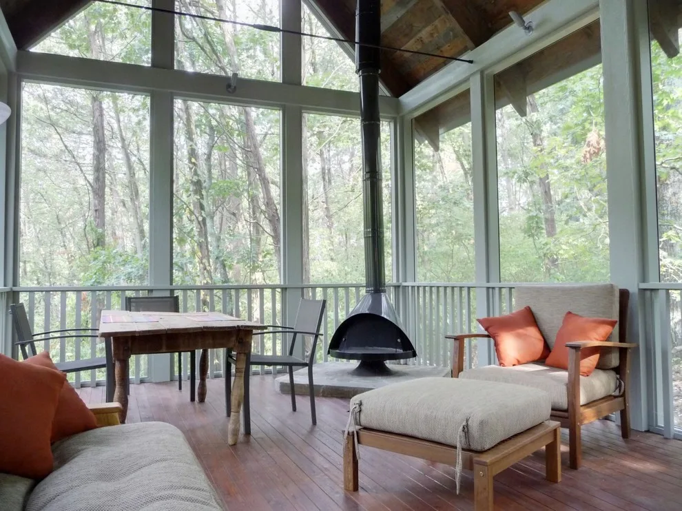 Enclosed patio by John TeSelle - Photo 2