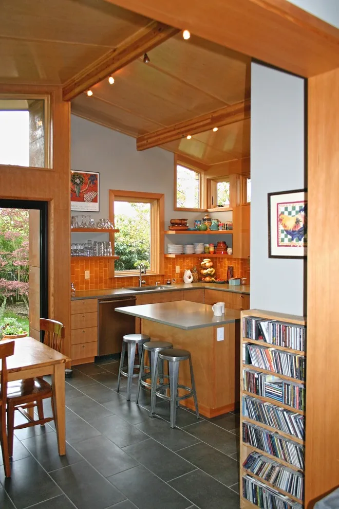 Phinney Ridge Expansion in Seattle by Tom Kuniholm Architects - Photo 11
